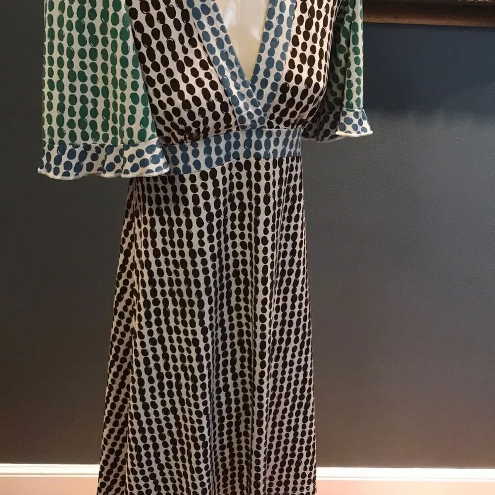 BCBGMAXAZRIA green/brown/blue print stretch dress - Picture 3 of 8